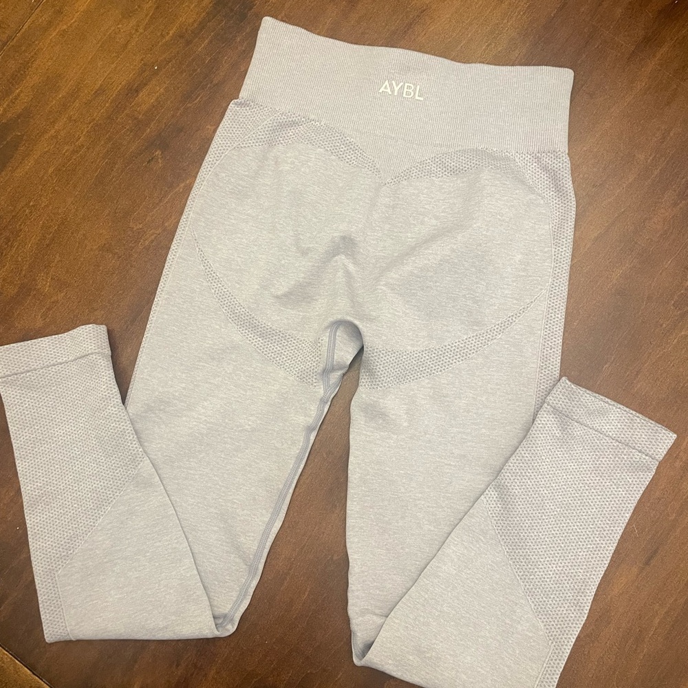 AYBL Leggings – Size M light grey
